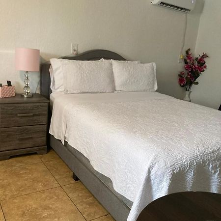 Cozy Studio…With Private Entrance Las Vegas Ngoại thất bức ảnh
